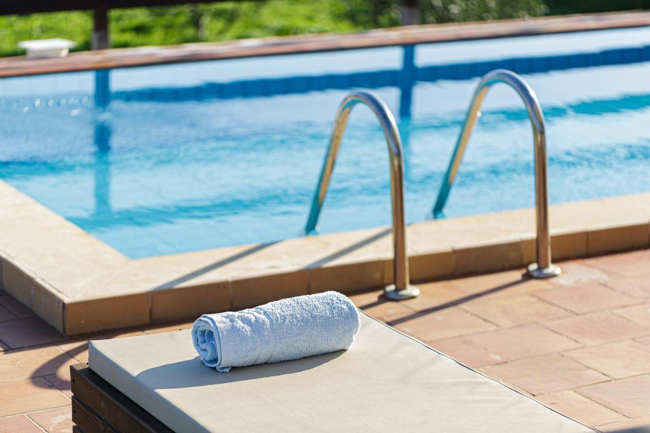 Dimokritos Villas, a homestay experience, By ThinkVilla Angeliana  Exterior foto